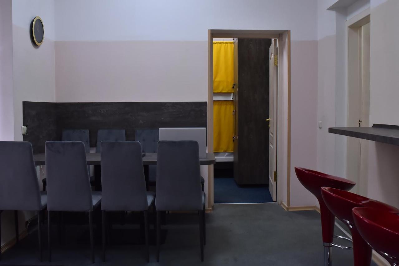 Hostel 777 Darnitsa Kyjev Exteriér fotografie